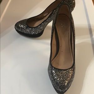 Black & silver glittered Vince Camuto heels size 8